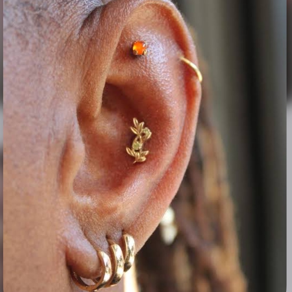 BVLA Jessamine Yellow Gold with Diamonds Threaded End - Picture 7 of 8